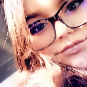 Meet your Posher, Cassie